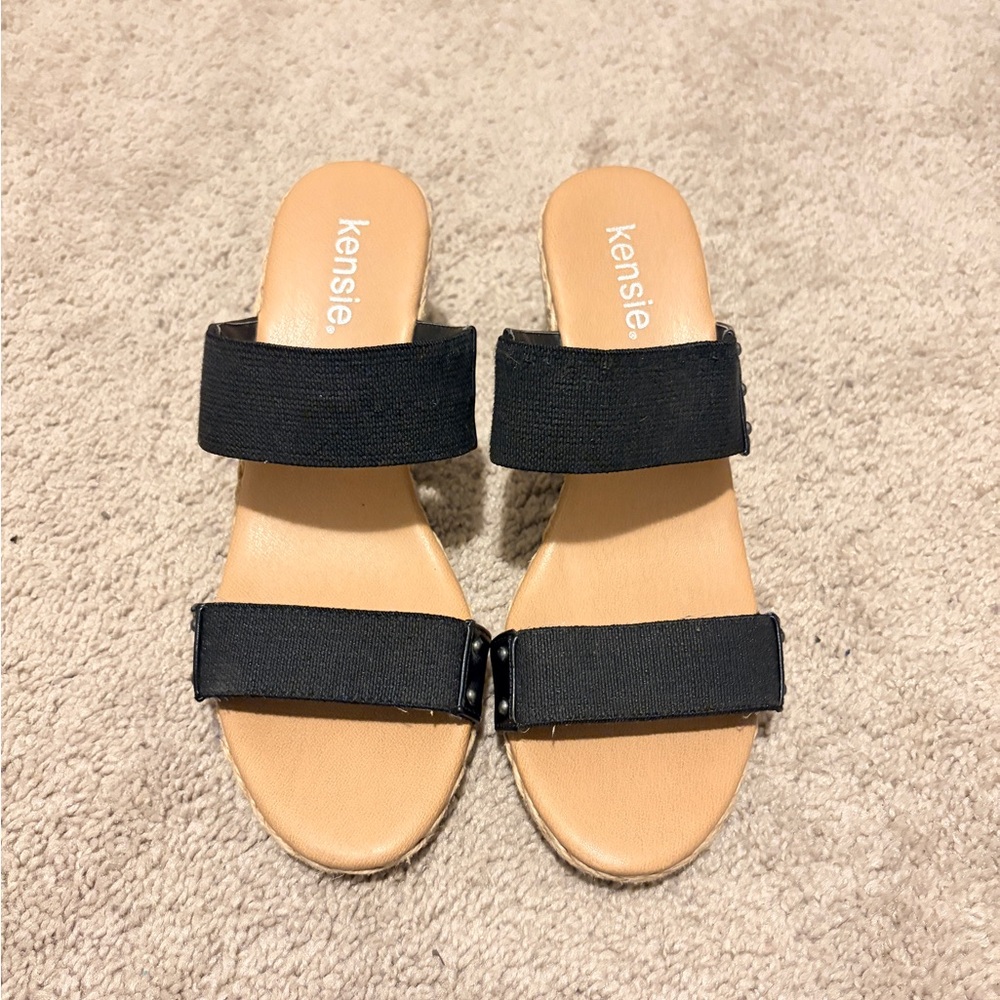Kensie Black and Tan Women's Wedge Sandals
